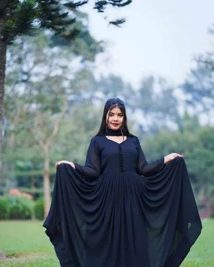 গাউন