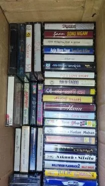 Audio Cassettes & Cd