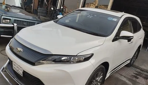 Toyota Harrier 2014