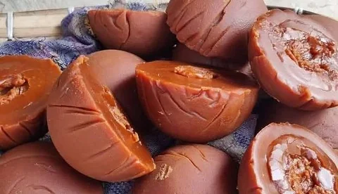 বাগেরহাটের ঐতিহ্যবাহী খেজুরের গুড়