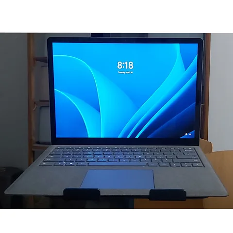 Microsoft Surface Core i5