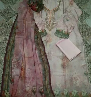 থ্রি-পিছ