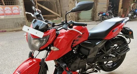 TVS Apache RTR 4v