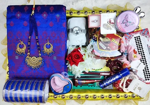 শাড়ি কম্বো প্যাকেজ
