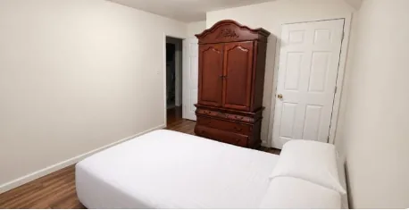 Semi Basement for rent in Jamaica
