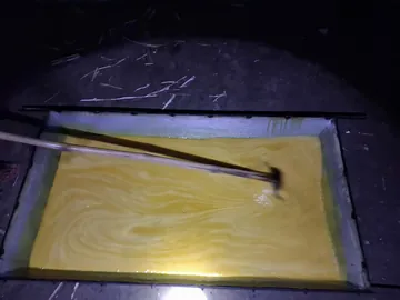 আখের পিওর এবং ভেজাল মুক্ত গুড়